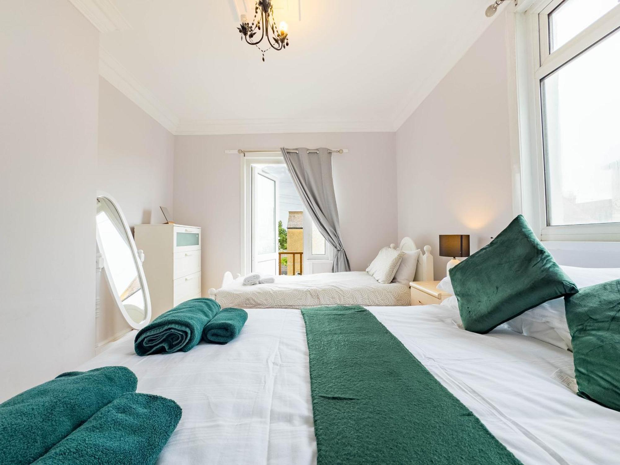 2 Bedroom Apartment Southend-On-Sea Luaran gambar