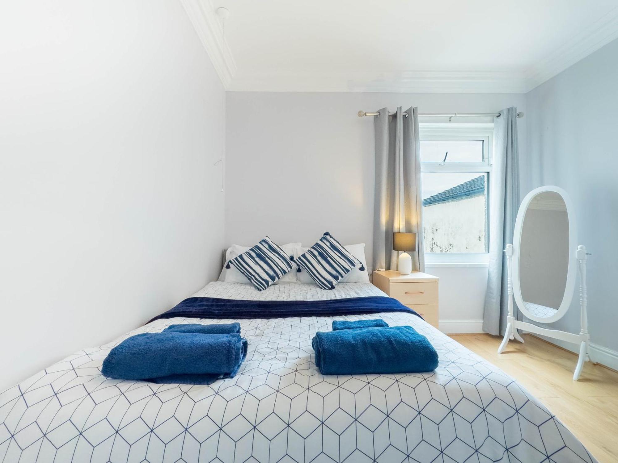 2 Bedroom Apartment Southend-On-Sea Luaran gambar